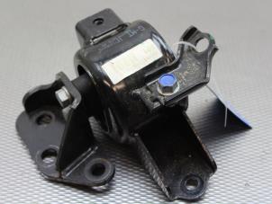 Gebruikte Versnellingsbak Steun Hyundai iX20 (JC) 1.4i 16V Prijs op aanvraag aangeboden door Gebr Opdam B.V.