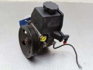 Gebruikte Servopomp Mercedes SLK (R170) 2.0 200 16V Prijs op aanvraag aangeboden door Gebr Opdam B.V.