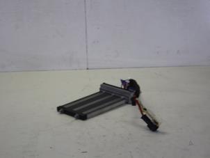 Gebruikte Kachel Verwarmingselement Volvo C30 (EK/MK) 1.6 D2 16V Prijs op aanvraag aangeboden door Gebr Opdam B.V.