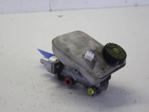 Gebruikte Hoofdremcilinder Peugeot Partner 1.6 HDI 75 Prijs € 20,00 Margeregeling aangeboden door Gebr Opdam B.V.