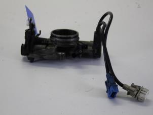 Gebruikte Gasklephuis Peugeot 106 II 1.6 XS Prijs € 42,00 Margeregeling aangeboden door Gebr Opdam B.V.