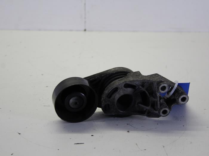 Gebruikte Spanrol Multiriem Volkswagen Polo IV (9N1/2/3) 1.4 TDI 70 Prijs op aanvraag aangeboden door Gebr Opdam B.V.