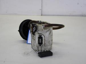 Gebruikte Benzinepomp Volkswagen Golf III Variant (1H5) 1.8 Prijs € 21,00 Margeregeling aangeboden door Gebr Opdam B.V.