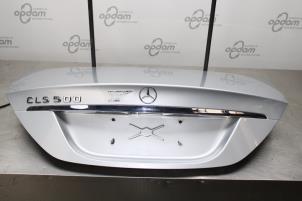 Gebruikte Achterklep Mercedes CLS (C219) 500 5.0 V8 24V Prijs € 200,00 Margeregeling aangeboden door Gebr Opdam B.V.