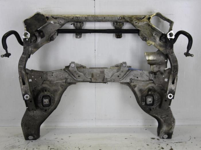 Gebruikte Subframe BMW 1 serie (E82) 135i 24V Prijs € 84,00 Margeregeling aangeboden door Gebr Opdam B.V.