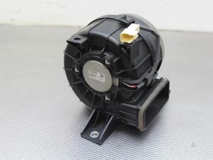 Gebruikte Blower Toyota Yaris III (P13) 1.5 16V Hybrid Prijs op aanvraag aangeboden door Gebr Opdam B.V.