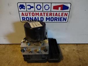 Gebruikte ABS Pomp Ford Focus 3 Wagon 1.0 Ti-VCT EcoBoost 12V 125 Prijs € 55,00 Margeregeling aangeboden door Automaterialen Ronald Morien B.V.