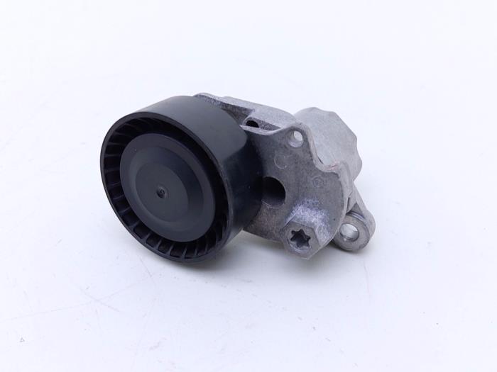 Gebruikte Spanner multiriem Volkswagen Scirocco (137/13AD) 1.4 TSI BlueMotion Technology 125 16V Prijs € 15,00 Margeregeling aangeboden door Automaterialen Ronald Morien B.V.