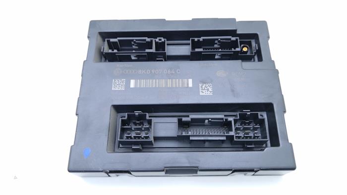 Gebruikte Bodycontrol Module Audi A4 (B8) 2.0 TDI 16V Prijs € 29,00 Margeregeling aangeboden door Automaterialen Ronald Morien B.V.