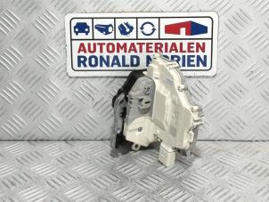 Nieuwe Portierslot Mechaniek 4Deurs rechts-achter Audi A3 Sportback (8VA/8VF) 1.4 TFSI 16V Prijs € 40,00 Inclusief btw aangeboden door Automaterialen Ronald Morien B.V.