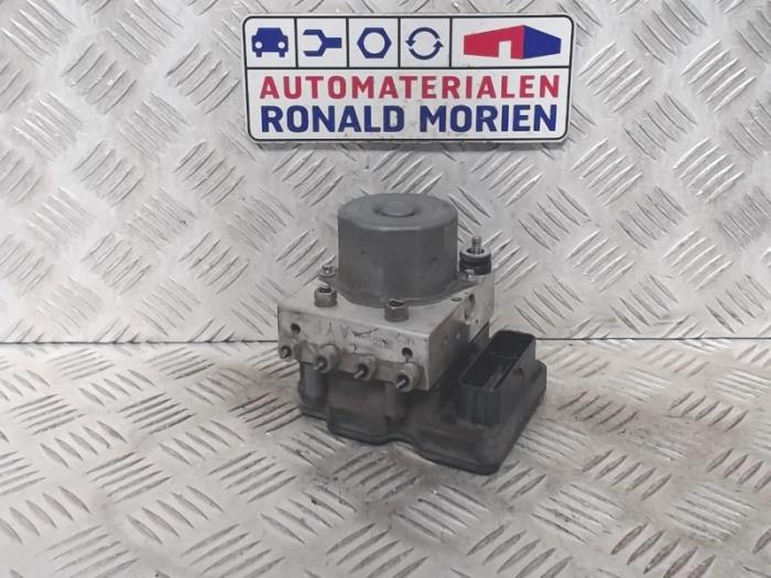 Gebruikte ABS Pomp Opel Corsa E 1.2 16V Prijs € 45,00 Margeregeling aangeboden door Automaterialen Ronald Morien B.V.