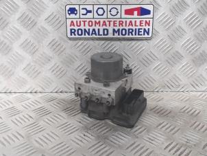 Gebruikte ABS Pomp Opel Corsa E 1.2 16V Prijs € 95,00 Margeregeling aangeboden door Automaterialen Ronald Morien B.V.