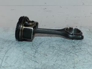 Gebruikte Zuiger Volkswagen Polo Prijs € 250,00 Margeregeling aangeboden door Automaterialen Ronald Morien B.V.