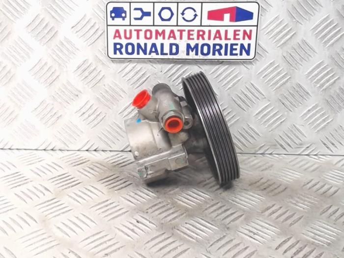 Gebruikte Servopomp Peugeot 206 (2A/C/H/J/S) Prijs € 75,00 Margeregeling aangeboden door Automaterialen Ronald Morien B.V.