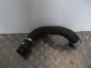 Gebruikte Intercooler Buis Opel Astra K 1.0 Turbo 12V Prijs € 25,00 Margeregeling aangeboden door Automaterialen Ronald Morien B.V.
