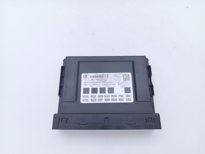 Gebruikte Computer Body Control Opel Corsa E 1.2 16V Prijs € 30,00 Margeregeling aangeboden door Automaterialen Ronald Morien B.V.