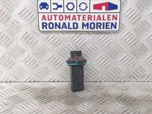 Gebruikte Luchtmassameter Opel Corsa E 1.2 16V Prijs € 14,95 Margeregeling aangeboden door Automaterialen Ronald Morien B.V.