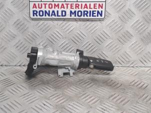 Gebruikte Kontaktslot + Sleutel Volkswagen Polo V (6R) Prijs € 35,00 Margeregeling aangeboden door Automaterialen Ronald Morien B.V.