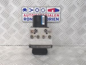Gebruikte ABS Pomp Volkswagen Passat (3C2) 1.6 FSI 16V Prijs € 95,00 Margeregeling aangeboden door Automaterialen Ronald Morien B.V.