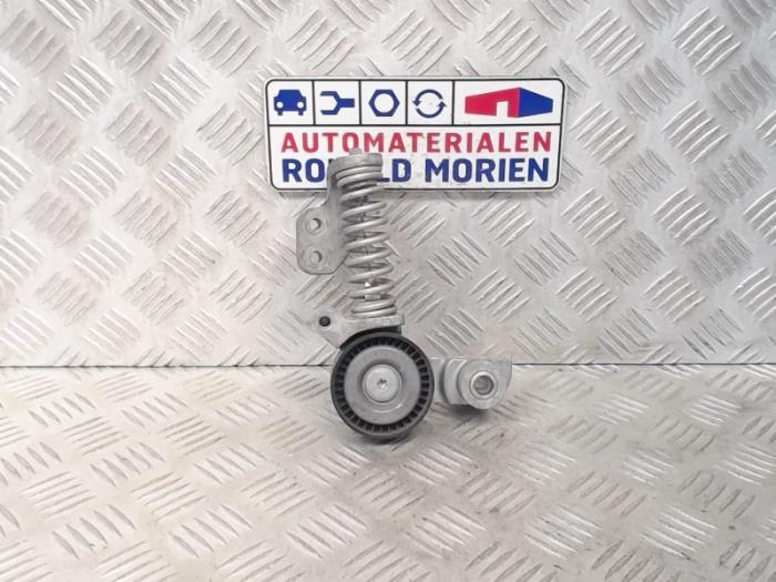 Gebruikte Spanner multiriem Volvo V40 (MV) 1.5 T3 16V Geartronic Prijs € 15,00 Margeregeling aangeboden door Automaterialen Ronald Morien B.V.