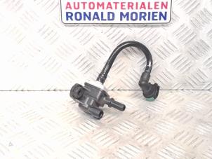 Gebruikte Vacuum ventiel Volvo V40 (MV) 1.5 T3 16V Geartronic Prijs € 20,00 Margeregeling aangeboden door Automaterialen Ronald Morien B.V.