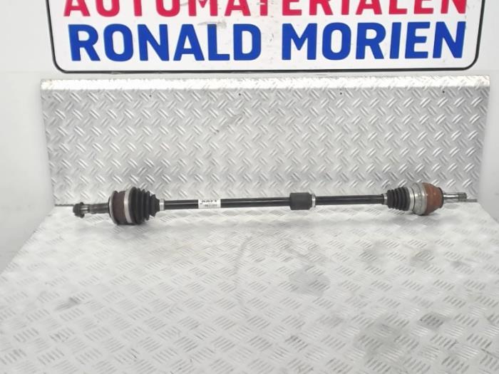 Gebruikte Steekas rechts-voor Opel Astra J (PC6/PD6/PE6/PF6) 1.6 16V Ecotec Prijs € 95,00 Margeregeling aangeboden door Automaterialen Ronald Morien B.V.