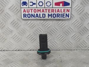 Gebruikte Luchtmassameter Opel Astra J (PC6/PD6/PE6/PF6) 1.6 16V Ecotec Prijs € 14,95 Margeregeling aangeboden door Automaterialen Ronald Morien B.V.