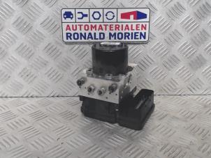 Gebruikte ABS Pomp Volvo XC60 I (DZ) 2.4 D5 20V 220 AWD Prijs € 245,00 Margeregeling aangeboden door Automaterialen Ronald Morien B.V.