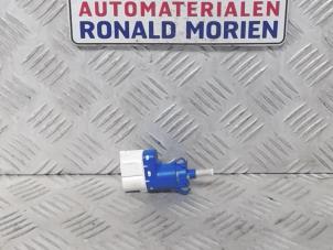 Gebruikte Remlicht Schakelaar Volvo XC60 I (DZ) 2.4 D5 20V 220 AWD Prijs € 10,00 Margeregeling aangeboden door Automaterialen Ronald Morien B.V.