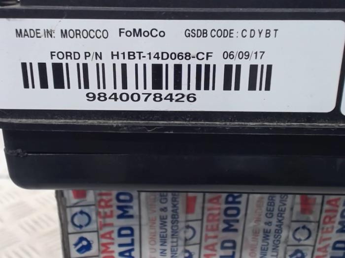 Central electronic module van een Ford Fiesta Active 1.5 TDCi 120 2017