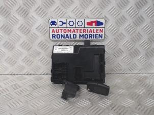 Gebruikte Centrale Deurvergrendelings Module Ford Courier Prijs € 79,00 Margeregeling aangeboden door Automaterialen Ronald Morien B.V.