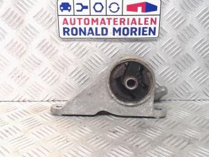Gebruikte Motorsteun Opel Meriva 1.7 CDTI 16V Prijs € 29,00 Margeregeling aangeboden door Automaterialen Ronald Morien B.V.