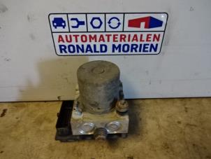 Gebruikte ABS Pomp Opel Vivaro A 2.0 CDTI Prijs € 125,00 Margeregeling aangeboden door Automaterialen Ronald Morien B.V.
