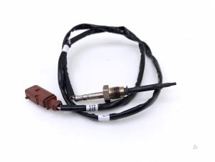 Gebruikte Uitlaat temperatuursensor Volkswagen Golf VII Variant (AUVV) 1.6 TDI 16V Prijs € 29,00 Margeregeling aangeboden door Automaterialen Ronald Morien B.V.