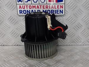 Gebruikte Blower Audi A4 (B8) 2.0 TDI 16V Prijs € 39,00 Margeregeling aangeboden door Automaterialen Ronald Morien B.V.