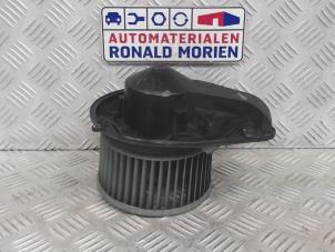 Gebruikte Aanjager Audi A4 Avant Quattro (B5) 2.8 V6 30V Prijs € 45,00 Margeregeling aangeboden door Automaterialen Ronald Morien B.V.