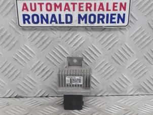 Gebruikte Voorgloei Relais Mercedes A (W176) Prijs € 25,00 Margeregeling aangeboden door Automaterialen Ronald Morien B.V.