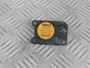 Gebruikte Kachelklep Motor Opel Astra K 1.0 Turbo 12V Prijs € 20,00 Margeregeling aangeboden door Automaterialen Ronald Morien B.V.