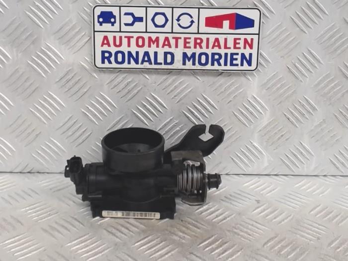 Gebruikte Gasklephuis Ford Focus 1 Wagon 1.4 16V Prijs € 19,00 Margeregeling aangeboden door Automaterialen Ronald Morien B.V.