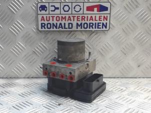 Gebruikte ABS Pomp Nissan NV 400 (M9J) Prijs € 175,00 Margeregeling aangeboden door Automaterialen Ronald Morien B.V.