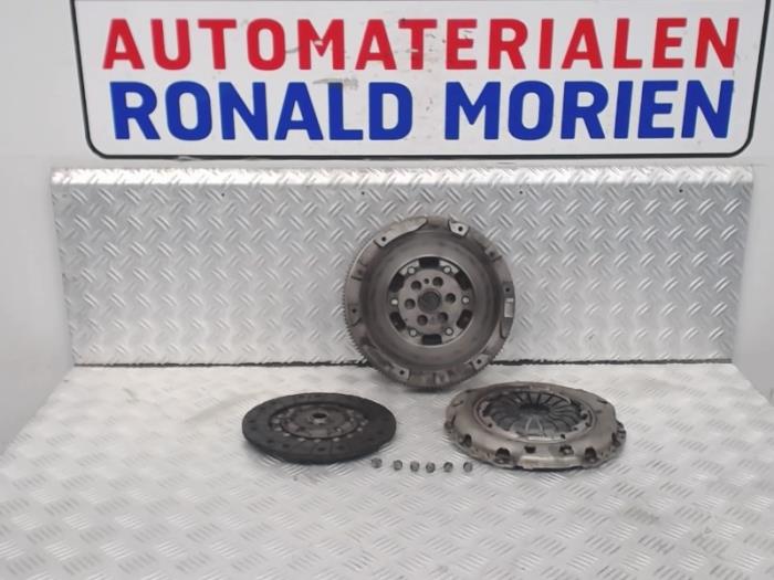 Gebruikte Koppelingsset (compleet) Opel Mokka/Mokka X 1.4 Turbo 16V 4x2 Prijs € 295,00 Margeregeling aangeboden door Automaterialen Ronald Morien B.V.