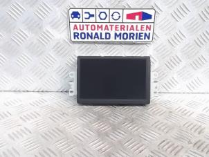 Gebruikte Display Multi Media regelunit Volvo V40 (MV) 2.0 D4 16V Prijs € 145,00 Margeregeling aangeboden door Automaterialen Ronald Morien B.V.