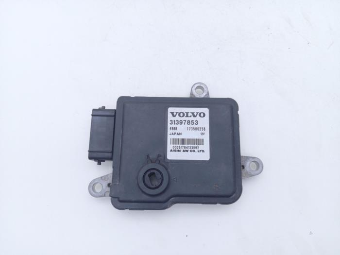 Gebruikte Computer Automatische Bak Volvo V40 (MV) 1.5 T3 16V Geartronic Prijs € 125,00 Margeregeling aangeboden door Automaterialen Ronald Morien B.V.