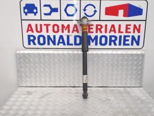 Gebruikte Schokdemper rechts-achter Audi A1 Prijs € 29,00 Margeregeling aangeboden door Automaterialen Ronald Morien B.V.