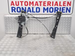 Gebruikte Ruitmechaniek 2Deurs rechts-voor Opel Astra J GTC (PD2/PF2) 1.4 Turbo 16V ecoFLEX 140 Prijs € 85,00 Margeregeling aangeboden door Automaterialen Ronald Morien B.V.