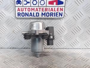 Gebruikte Vacuumpomp Rembekrachtiging Volkswagen Polo V (6R) Prijs € 35,00 Margeregeling aangeboden door Automaterialen Ronald Morien B.V.