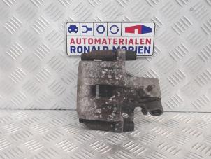 Gebruikte Remklauw (Tang) rechts-achter Volvo V50 (MW) 1.6 16V Prijs € 39,00 Margeregeling aangeboden door Automaterialen Ronald Morien B.V.
