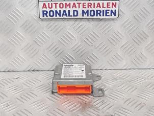 Gebruikte Module Airbag Renault Master III (FD/HD) 2.5 dCi 120 FAP Prijs € 65,00 Margeregeling aangeboden door Automaterialen Ronald Morien B.V.