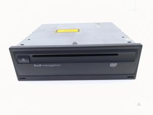 Gebruikte Navigatie computer Audi A8 (D3) 3.0 TDI V6 24V Quattro Prijs € 65,00 Margeregeling aangeboden door Automaterialen Ronald Morien B.V.