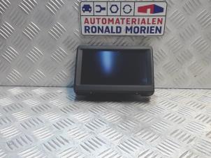 Gebruikte Display Multi Media regelunit Audi A8 (D3) 3.0 TDI V6 24V Quattro Prijs € 55,00 Margeregeling aangeboden door Automaterialen Ronald Morien B.V.